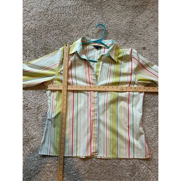 Lands’ End Women’s Striped Classic Button Down Shirt. Size 16. - Picture 4 of 7